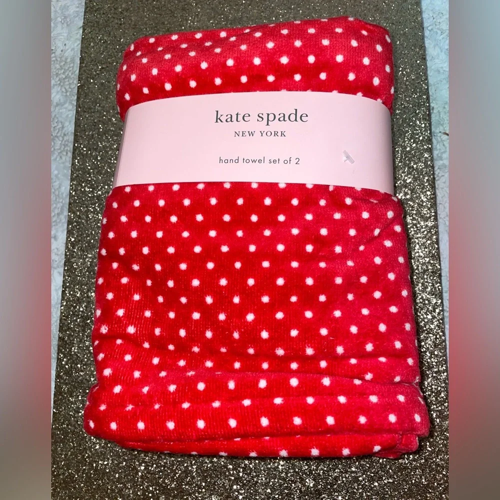 🎉HP🎉New! Kate Spade Red Dot Cotton Hand Towels 2 Pc 18”x28”♥️